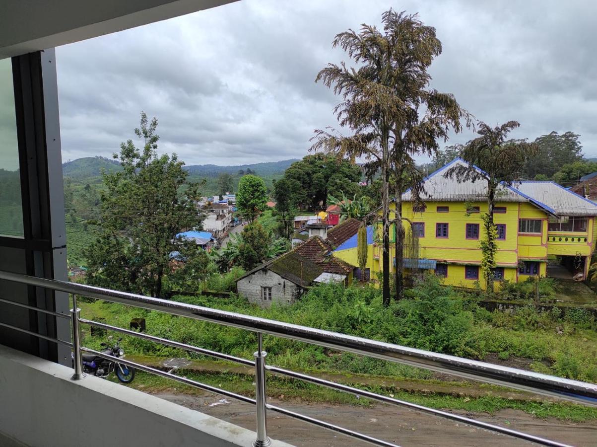 Sabari Residency Hotel Valparai Luaran gambar