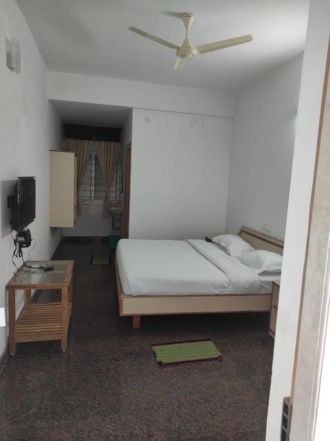 Sabari Residency Hotel Valparai Luaran gambar