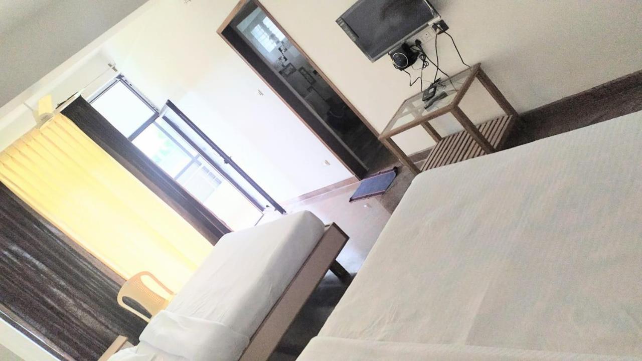 Sabari Residency Hotel Valparai Luaran gambar