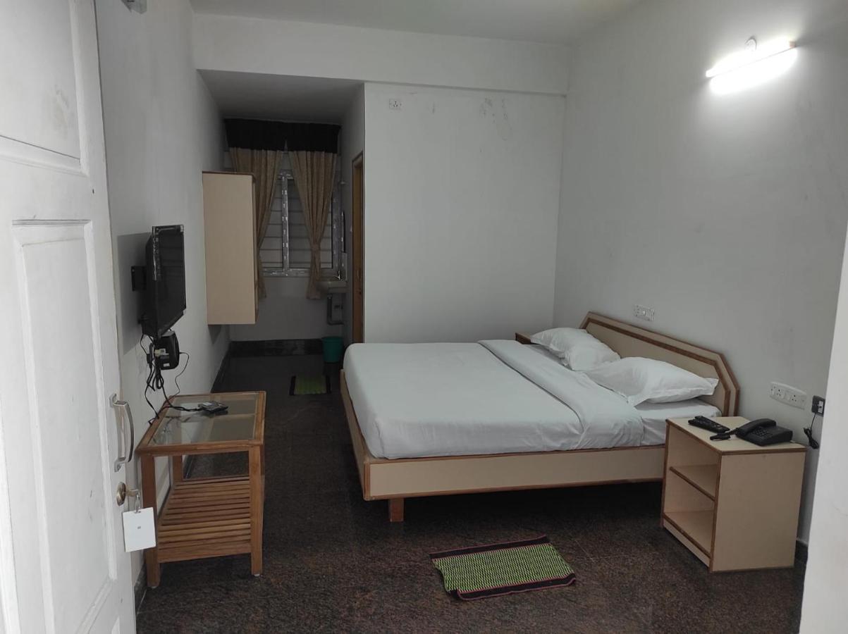 Sabari Residency Hotel Valparai Luaran gambar